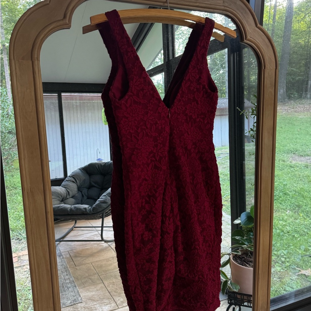 Lulu's Red Dress - Picture 4 of 5